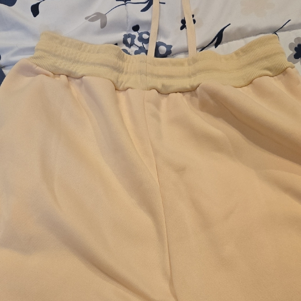 Tan Sweatpants with Black Print - Picture 4 of 4
